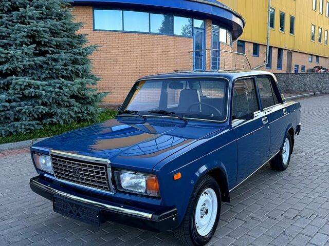 Синий ВАЗ 2107, объемом двигателя 1.5 л и пробегом 25 тыс. км за 3350 $, фото 1 на Automoto.ua