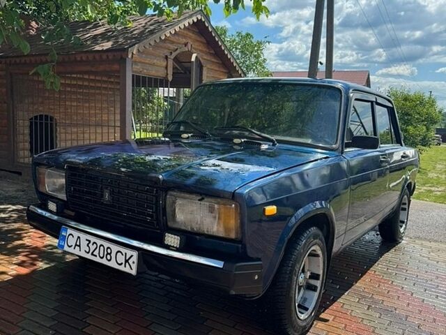Синий ВАЗ 2107, объемом двигателя 1.45 л и пробегом 92 тыс. км за 850 $, фото 1 на Automoto.ua
