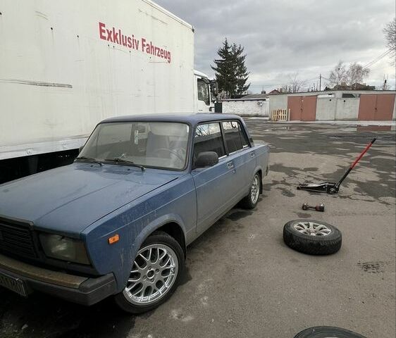 Синий ВАЗ 2107, объемом двигателя 1.5 л и пробегом 84 тыс. км за 1700 $, фото 1 на Automoto.ua