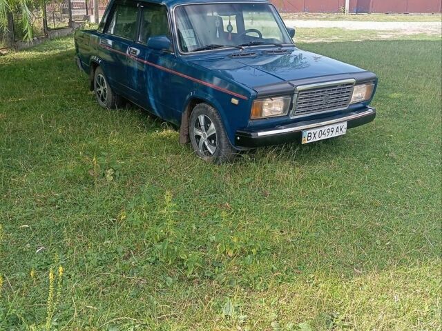Синий ВАЗ 2107, объемом двигателя 1.45 л и пробегом 146 тыс. км за 800 $, фото 1 на Automoto.ua