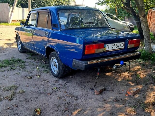 Синий ВАЗ 2107, объемом двигателя 1.5 л и пробегом 150 тыс. км за 1150 $, фото 1 на Automoto.ua