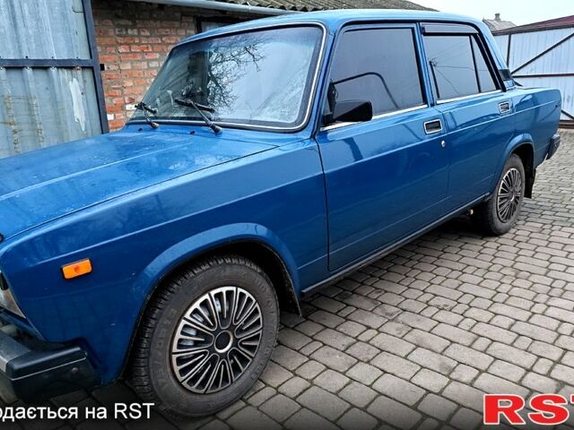 Синий ВАЗ 2107, объемом двигателя 1.5 л и пробегом 147 тыс. км за 1400 $, фото 1 на Automoto.ua