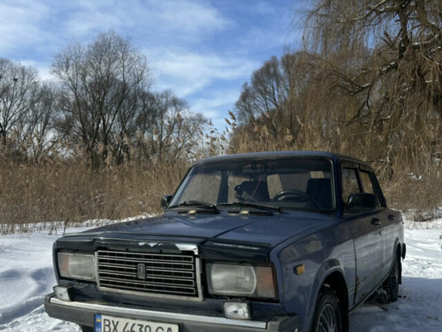 Синий ВАЗ 2107, объемом двигателя 1.5 л и пробегом 207 тыс. км за 650 $, фото 1 на Automoto.ua