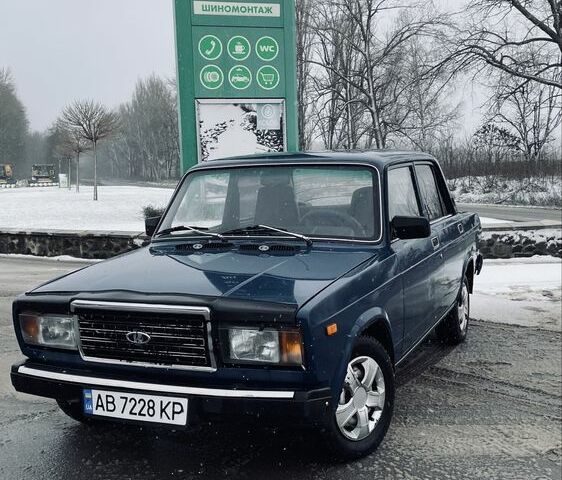 Синий ВАЗ 2107, объемом двигателя 1.5 л и пробегом 120 тыс. км за 1000 $, фото 1 на Automoto.ua