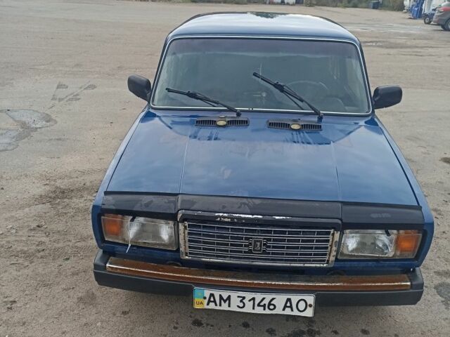 ВАЗ 2107 2004 в Черняхове на Automoto.ua Синий ВАЗ 2107, объемом двигателя 0 л и пробегом 31 тыс. км за 800 $, фото 1 на Automoto.ua