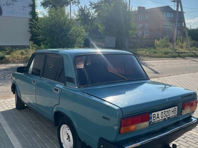 Синий ВАЗ 2107, объемом двигателя 1.5 л и пробегом 200 тыс. км за 674 $, фото 1 на Automoto.ua