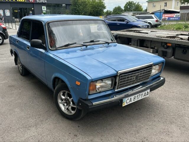 Синий ВАЗ 2107, объемом двигателя 0 л и пробегом 200 тыс. км за 850 $, фото 1 на Automoto.ua