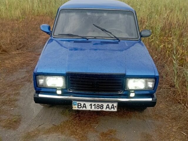 Синий ВАЗ 2107, объемом двигателя 1.5 л и пробегом 100 тыс. км за 600 $, фото 1 на Automoto.ua