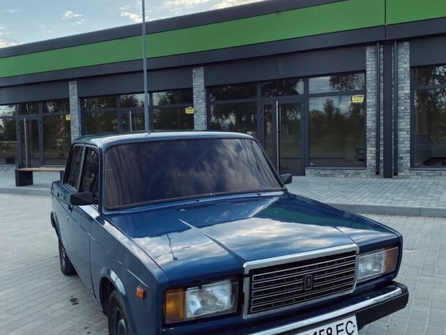 Синій ВАЗ 2107, об'ємом двигуна 1.5 л та пробігом 200 тис. км за 1119 $, фото 1 на Automoto.ua