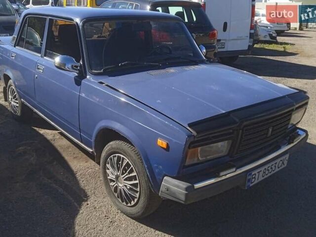 Синій ВАЗ 2107, об'ємом двигуна 1.45 л та пробігом 300 тис. км за 850 $, фото 1 на Automoto.ua