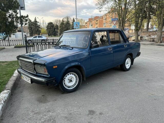 Синій ВАЗ 2107, об'ємом двигуна 1.6 л та пробігом 65 тис. км за 1000 $, фото 1 на Automoto.ua