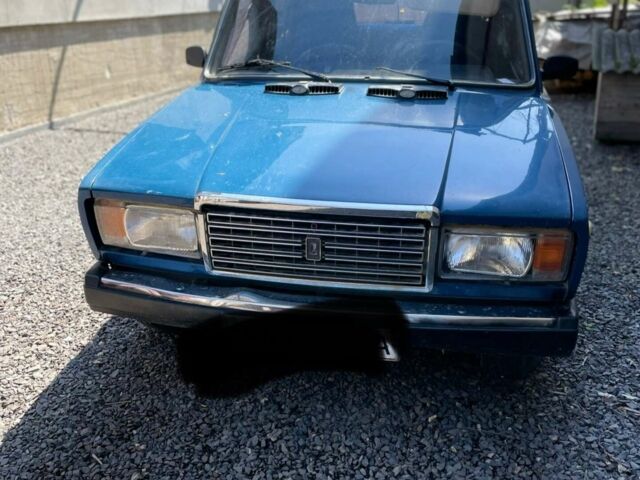 Синий ВАЗ 2107, объемом двигателя 0 л и пробегом 999 тыс. км за 800 $, фото 1 на Automoto.ua