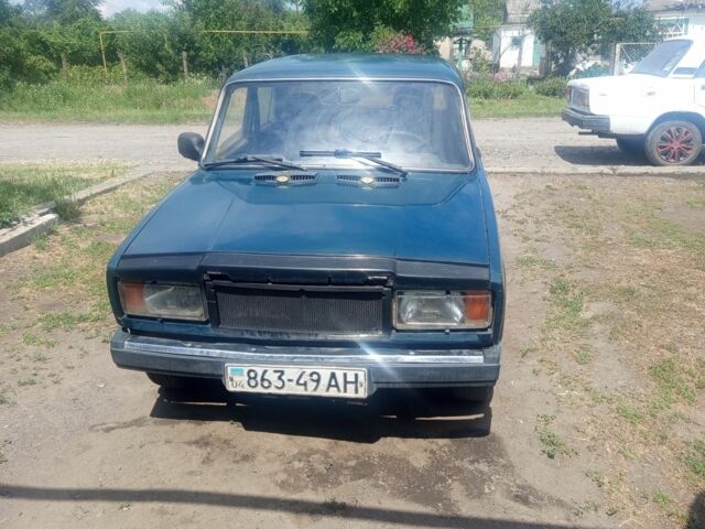 Синий ВАЗ 2107, объемом двигателя 0 л и пробегом 100 тыс. км за 380 $, фото 1 на Automoto.ua