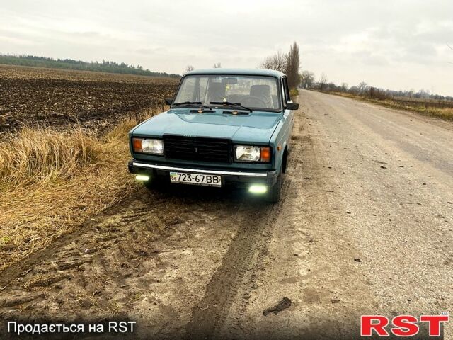 Синий ВАЗ 2107, объемом двигателя 1.6 л и пробегом 100 тыс. км за 800 $, фото 1 на Automoto.ua