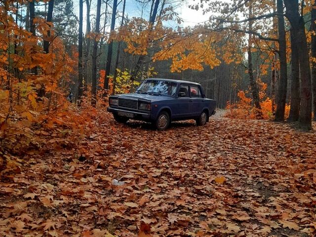 Синий ВАЗ 2107, объемом двигателя 1.6 л и пробегом 133 тыс. км за 1000 $, фото 1 на Automoto.ua