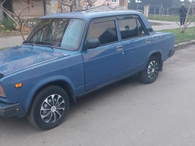 Синий ВАЗ 2107, объемом двигателя 0 л и пробегом 270 тыс. км за 900 $, фото 1 на Automoto.ua