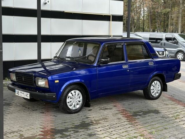 Синий ВАЗ 2107, объемом двигателя 1.5 л и пробегом 89 тыс. км за 1400 $, фото 1 на Automoto.ua