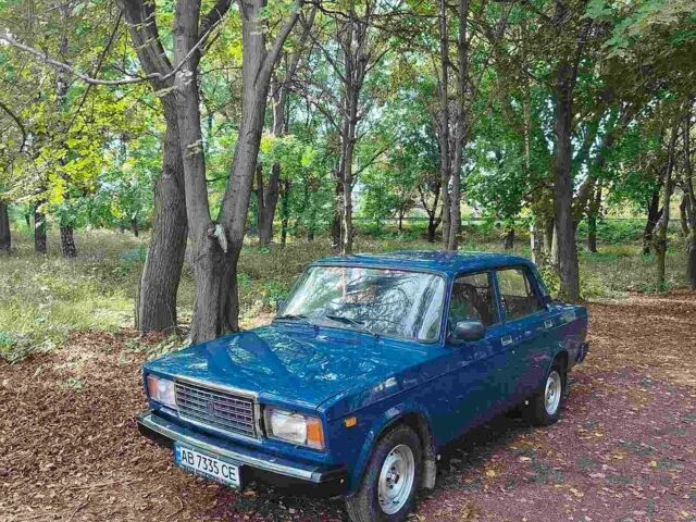 Синий ВАЗ 2107, объемом двигателя 1.45 л и пробегом 85 тыс. км за 1920 $, фото 1 на Automoto.ua