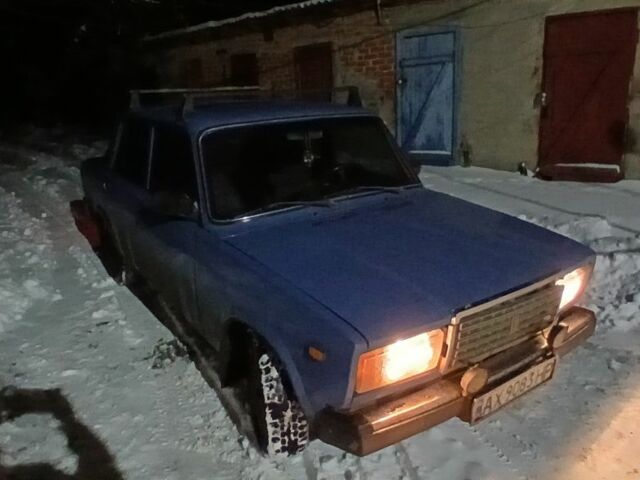 Синий ВАЗ 2107, объемом двигателя 1.5 л и пробегом 350 тыс. км за 878 $, фото 1 на Automoto.ua