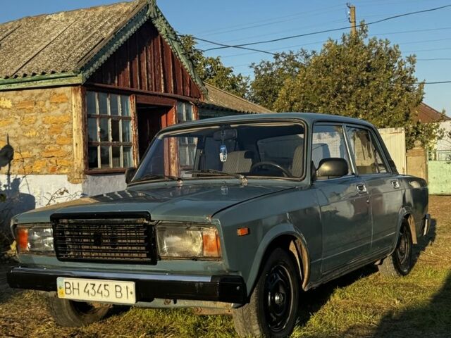 Синій ВАЗ 2107, об'ємом двигуна 1.5 л та пробігом 100 тис. км за 671 $, фото 1 на Automoto.ua
