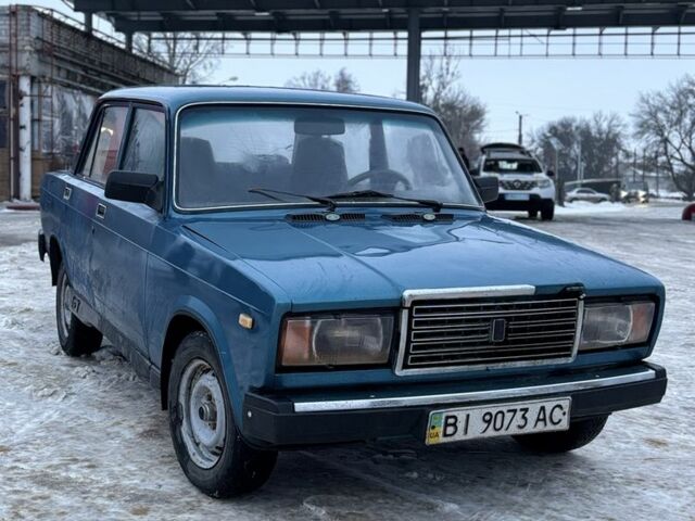 Синий ВАЗ 2107, объемом двигателя 1.6 л и пробегом 60 тыс. км за 700 $, фото 1 на Automoto.ua