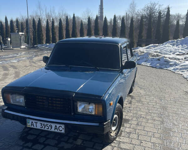 Синій ВАЗ 2107, об'ємом двигуна 1.5 л та пробігом 185 тис. км за 1000 $, фото 1 на Automoto.ua