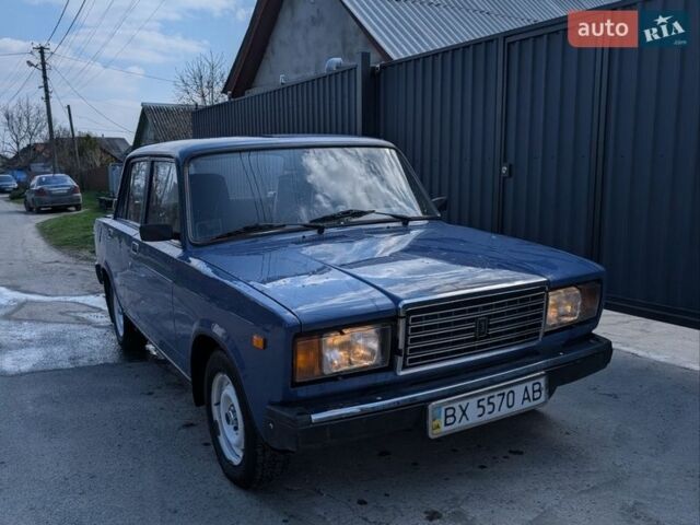 Синий ВАЗ 2107, объемом двигателя 1.45 л и пробегом 120 тыс. км за 1150 $, фото 1 на Automoto.ua