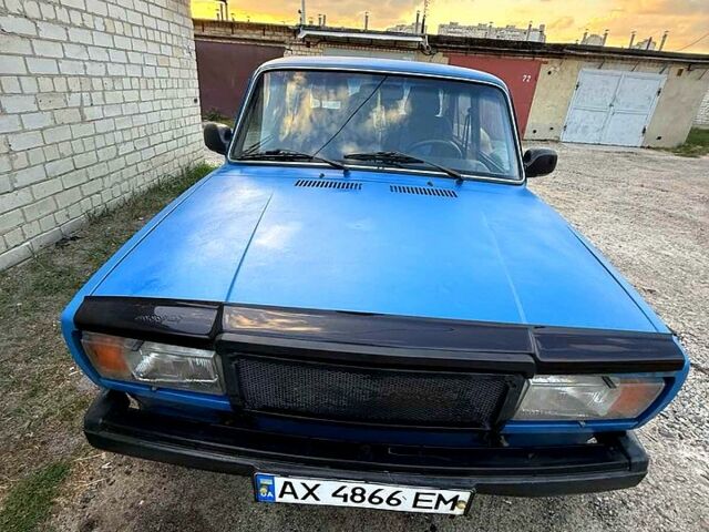 Синий ВАЗ 2107, объемом двигателя 1.5 л и пробегом 600 тыс. км за 700 $, фото 1 на Automoto.ua