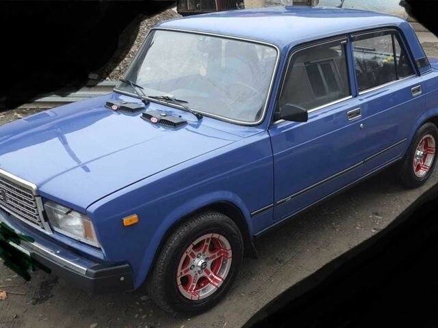 Синий ВАЗ 2107, объемом двигателя 1.5 л и пробегом 96 тыс. км за 1500 $, фото 1 на Automoto.ua