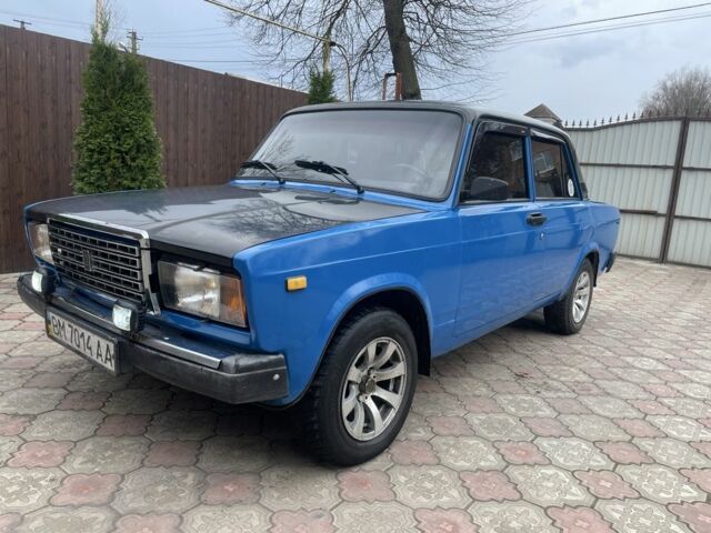 Синий ВАЗ 2107, объемом двигателя 1.7 л и пробегом 100 тыс. км за 1000 $, фото 1 на Automoto.ua