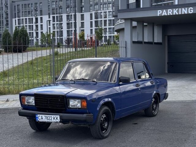 Синий ВАЗ 2107, объемом двигателя 1.5 л и пробегом 200 тыс. км за 1350 $, фото 1 на Automoto.ua