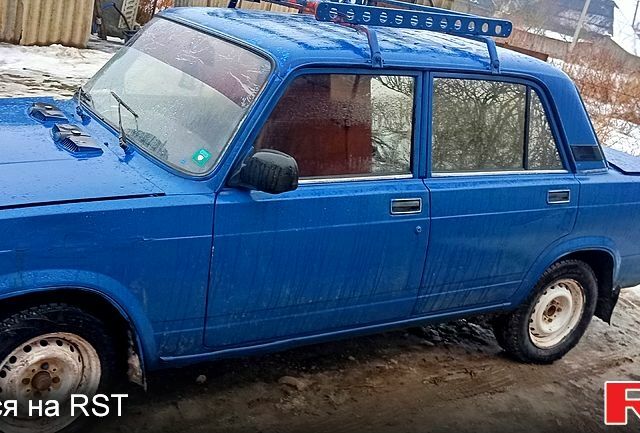 Синий ВАЗ 2107, объемом двигателя 1.6 л и пробегом 100 тыс. км за 850 $, фото 1 на Automoto.ua