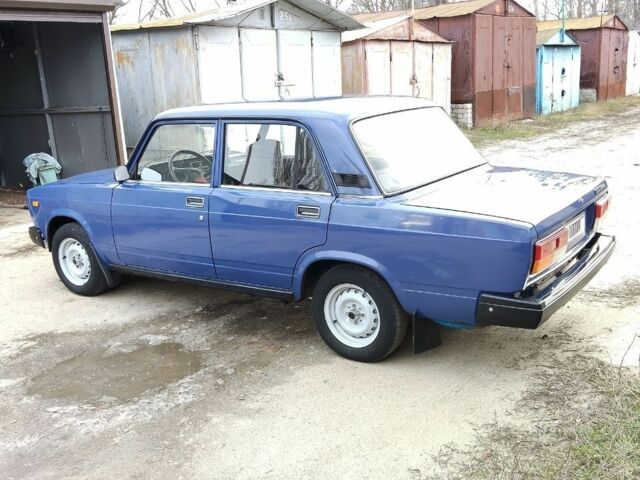 Синий ВАЗ 2107, объемом двигателя 1.5 л и пробегом 28 тыс. км за 3600 $, фото 1 на Automoto.ua