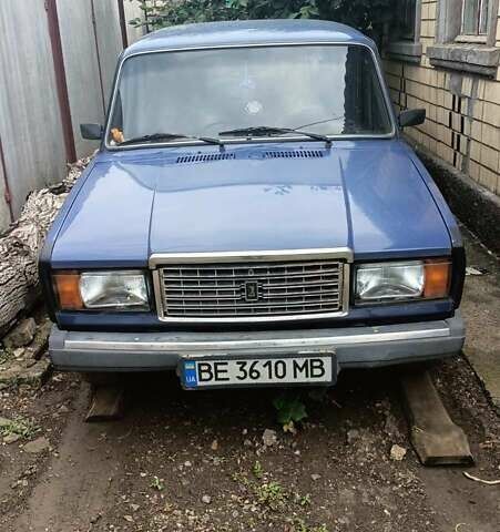 Синий ВАЗ 2107, объемом двигателя 1.5 л и пробегом 100 тыс. км за 1800 $, фото 1 на Automoto.ua