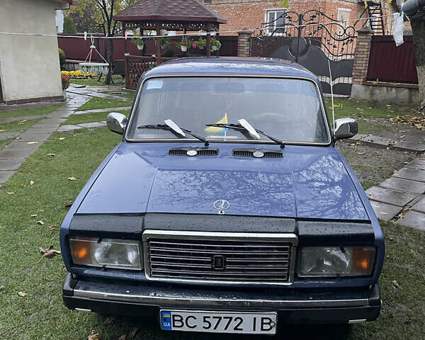 ВАЗ 2107 2005 в Золочев на Automoto.ua Синий ВАЗ 2107, объемом двигателя 1.45 л и пробегом 64 тыс. км за 1100 $, фото 1 на Automoto.ua