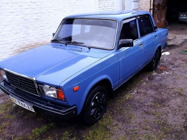 Синий ВАЗ 2107, объемом двигателя 1.5 л и пробегом 200 тыс. км за 1300 $, фото 1 на Automoto.ua