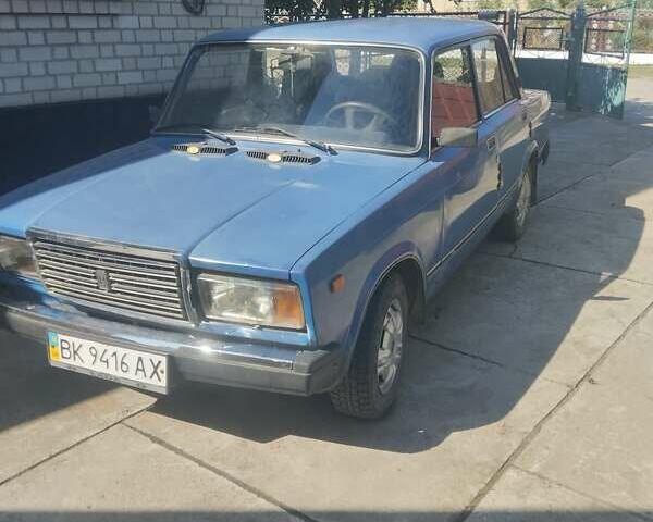 Синий ВАЗ 2107, объемом двигателя 1.45 л и пробегом 100 тыс. км за 1500 $, фото 1 на Automoto.ua