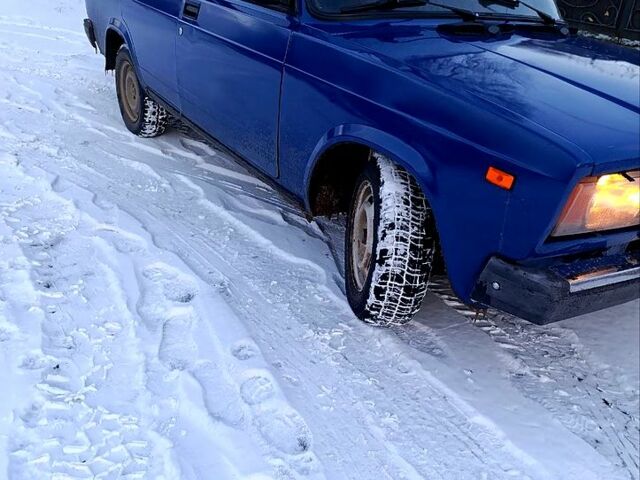 Синий ВАЗ 2107, объемом двигателя 1.5 л и пробегом 89 тыс. км за 1050 $, фото 1 на Automoto.ua