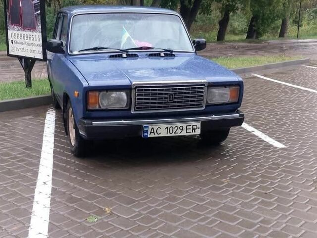Синий ВАЗ 2107, объемом двигателя 1.5 л и пробегом 95 тыс. км за 1350 $, фото 1 на Automoto.ua