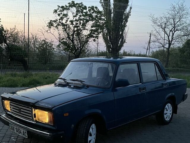 Синий ВАЗ 2107, объемом двигателя 1.3 л и пробегом 100 тыс. км за 1018 $, фото 1 на Automoto.ua