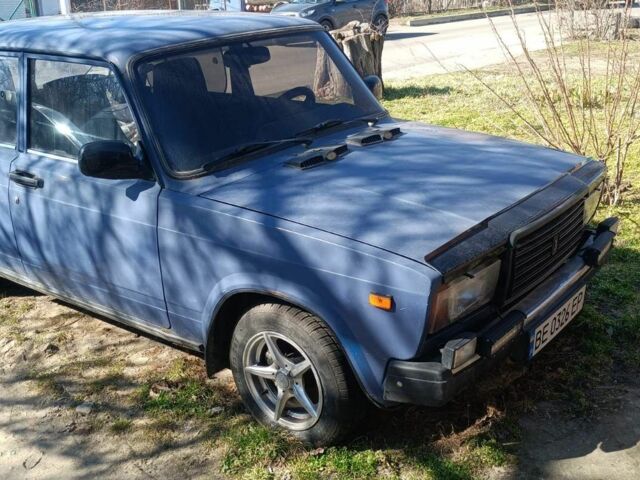 Синій ВАЗ 2107, об'ємом двигуна 1.5 л та пробігом 1000 тис. км за 1300 $, фото 1 на Automoto.ua