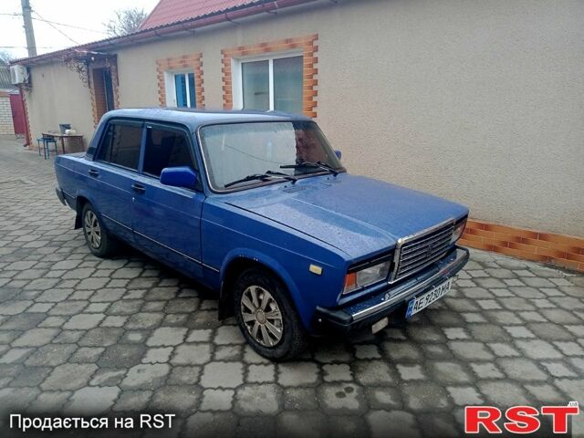 Синий ВАЗ 2107, объемом двигателя 1.5 л и пробегом 150 тыс. км за 1200 $, фото 1 на Automoto.ua