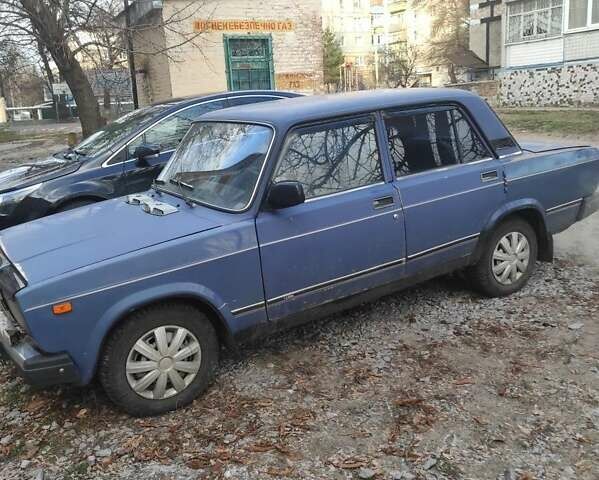 Синий ВАЗ 2107, объемом двигателя 1.5 л и пробегом 80 тыс. км за 1100 $, фото 1 на Automoto.ua
