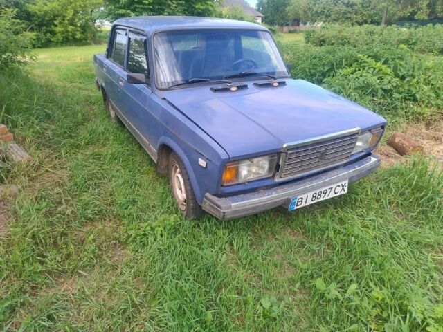 Синий ВАЗ 2107, объемом двигателя 1.5 л и пробегом 300 тыс. км за 224 $, фото 1 на Automoto.ua