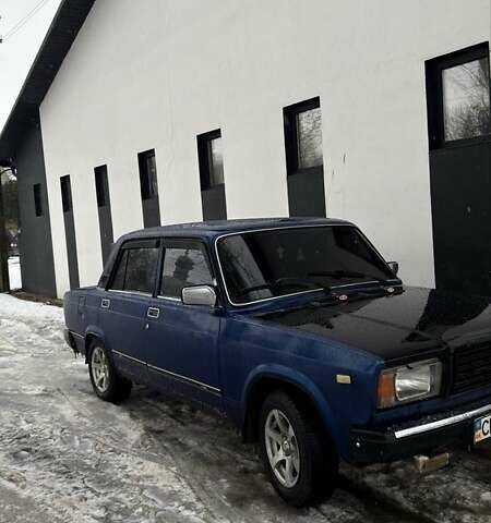 Синий ВАЗ 2107, объемом двигателя 1.5 л и пробегом 122 тыс. км за 1100 $, фото 1 на Automoto.ua