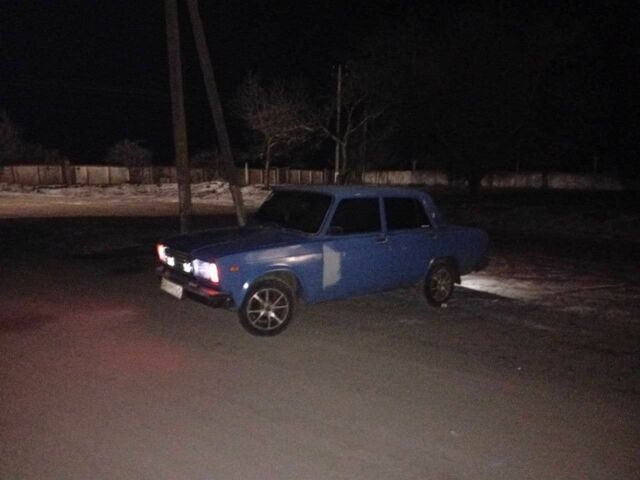 Синий ВАЗ 2107, объемом двигателя 1.5 л и пробегом 178 тыс. км за 1023 $, фото 1 на Automoto.ua