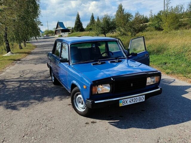 Синий ВАЗ 2107, объемом двигателя 1.5 л и пробегом 25 тыс. км за 1500 $, фото 1 на Automoto.ua