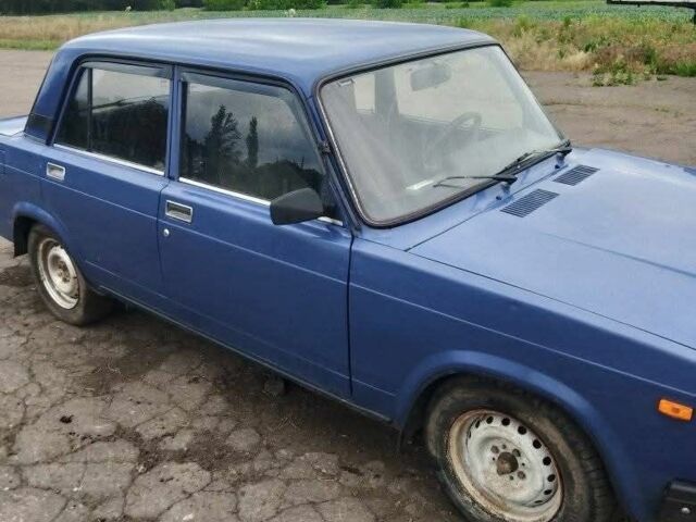 Синий ВАЗ 2107, объемом двигателя 1 л и пробегом 150 тыс. км за 959 $, фото 1 на Automoto.ua