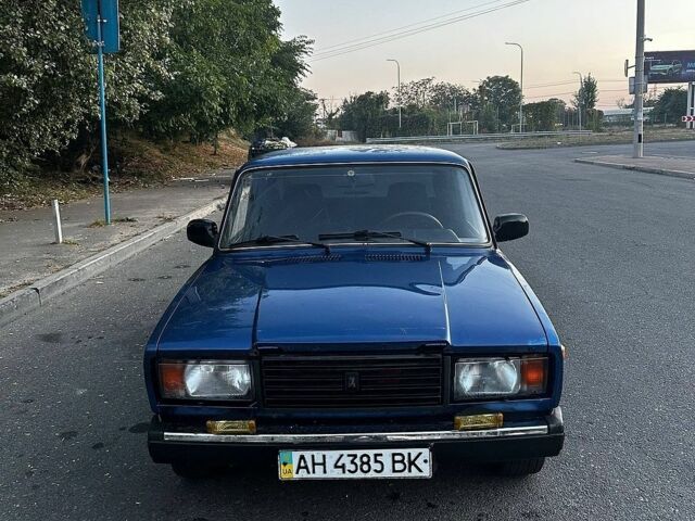 Синий ВАЗ 2107, объемом двигателя 1.45 л и пробегом 200 тыс. км за 899 $, фото 1 на Automoto.ua