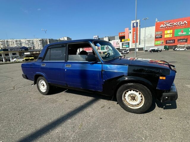 Синий ВАЗ 2107, объемом двигателя 1.5 л и пробегом 2 тыс. км за 783 $, фото 1 на Automoto.ua
